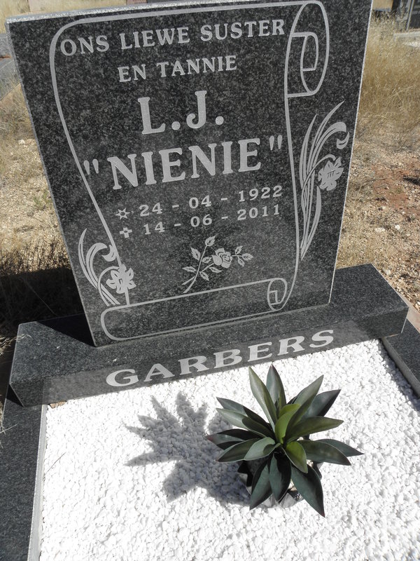 GARBERS L.J. 1922-2011