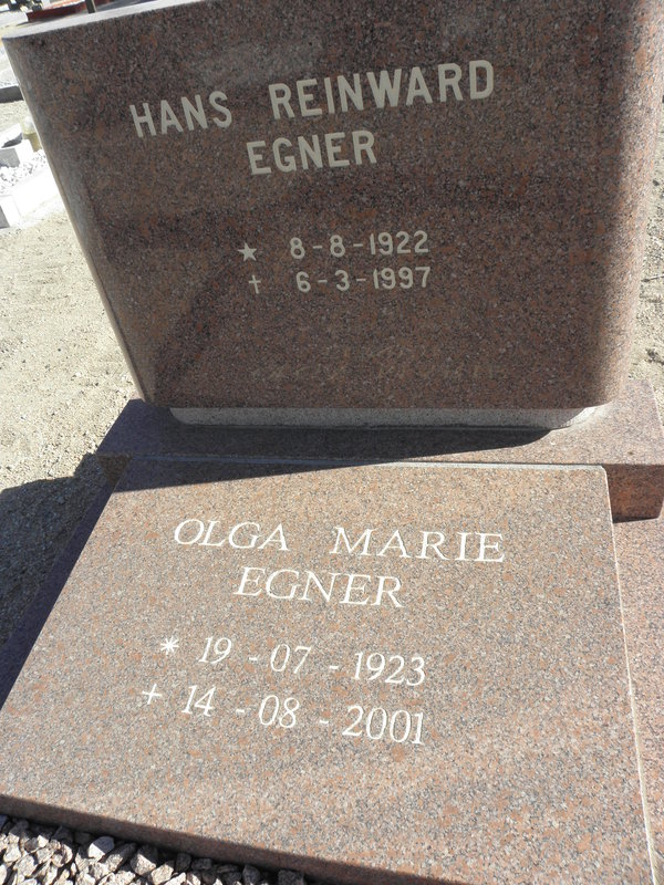 EGNER Hans Reinward 1922-1997 &amp; Olga Marie 1923-2001