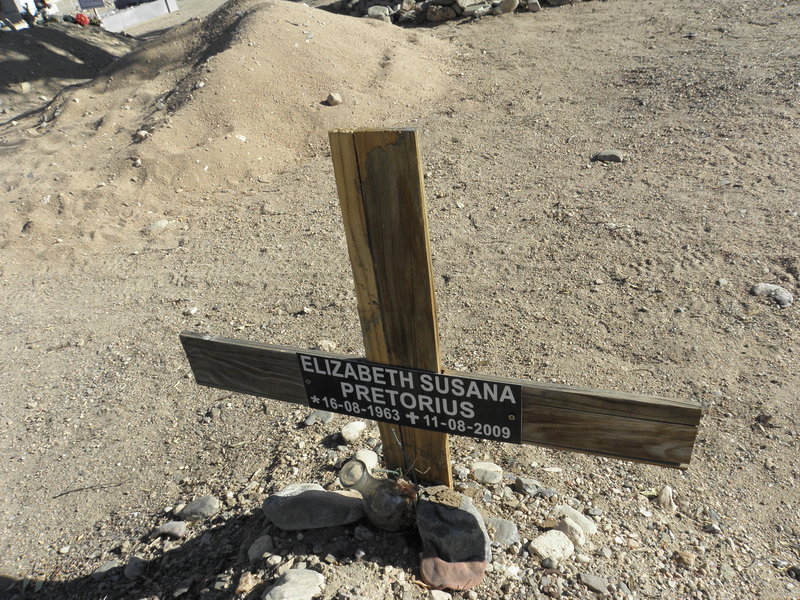 PRETORIUS Elizabeth Susana 1963-2009