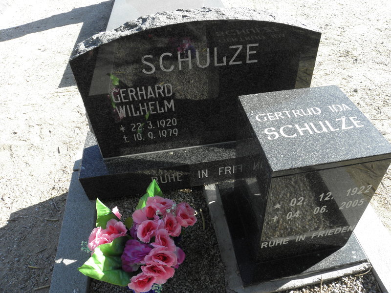 SCHULZE Gerhard Wilhelm 1920-1979 &amp; Gertrud Ida 1922-2005