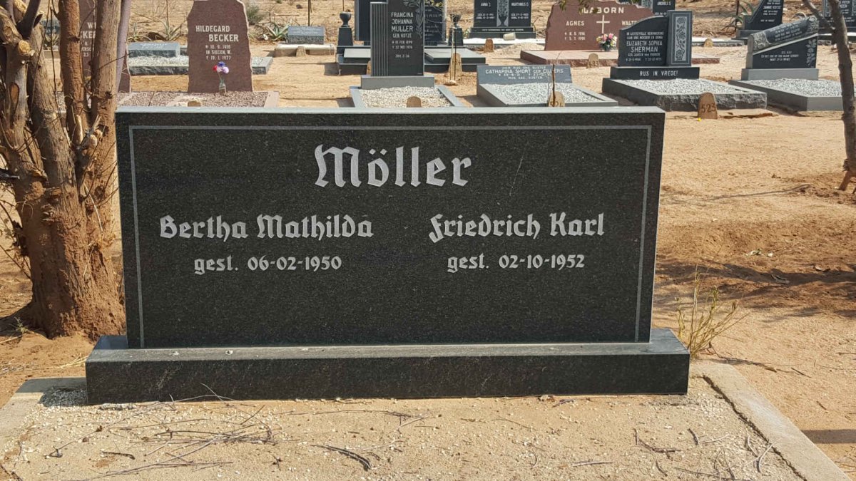 MOLLER Friedrich Karl -1952 &amp; Bertha Mathilda -1950