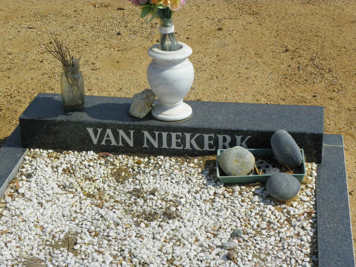 NIEKERK, van