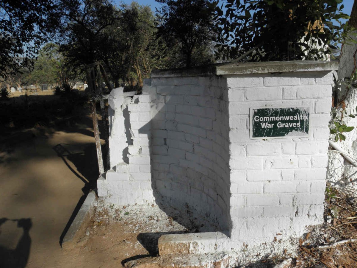 2. Overview - Entrance / Oorsig - Ingang