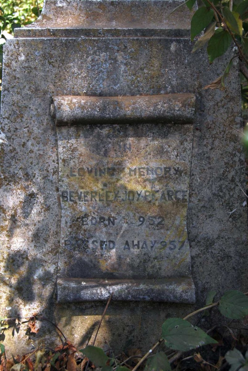 PEARCE Beverley Joy 1952-1957