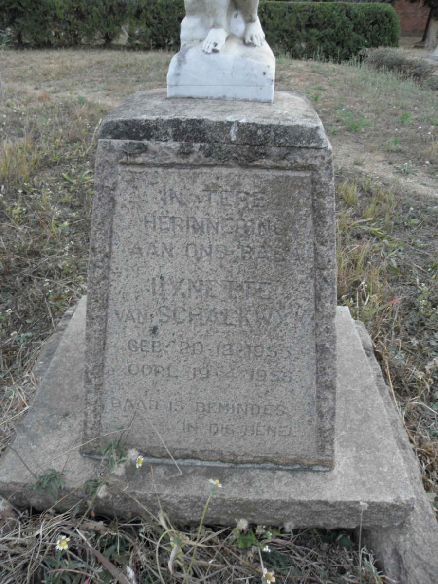 SCHALKWYK Lynette, van 1955-1956