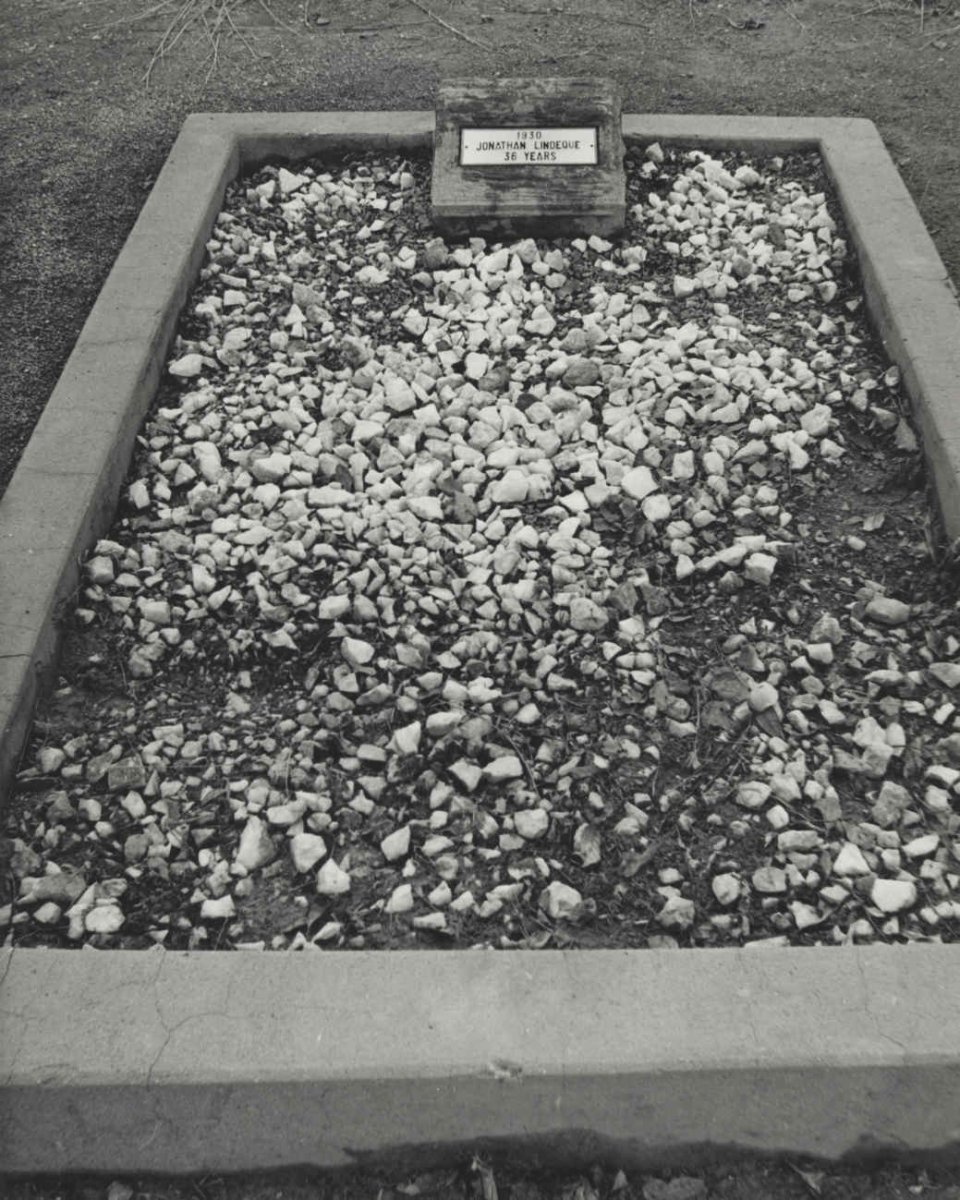 LINDEQUE Jonathan -1930