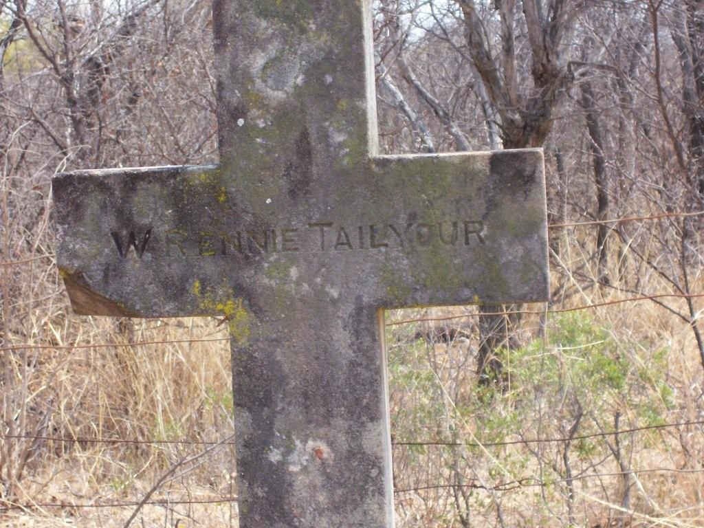 TAILYOUR W. Rennie