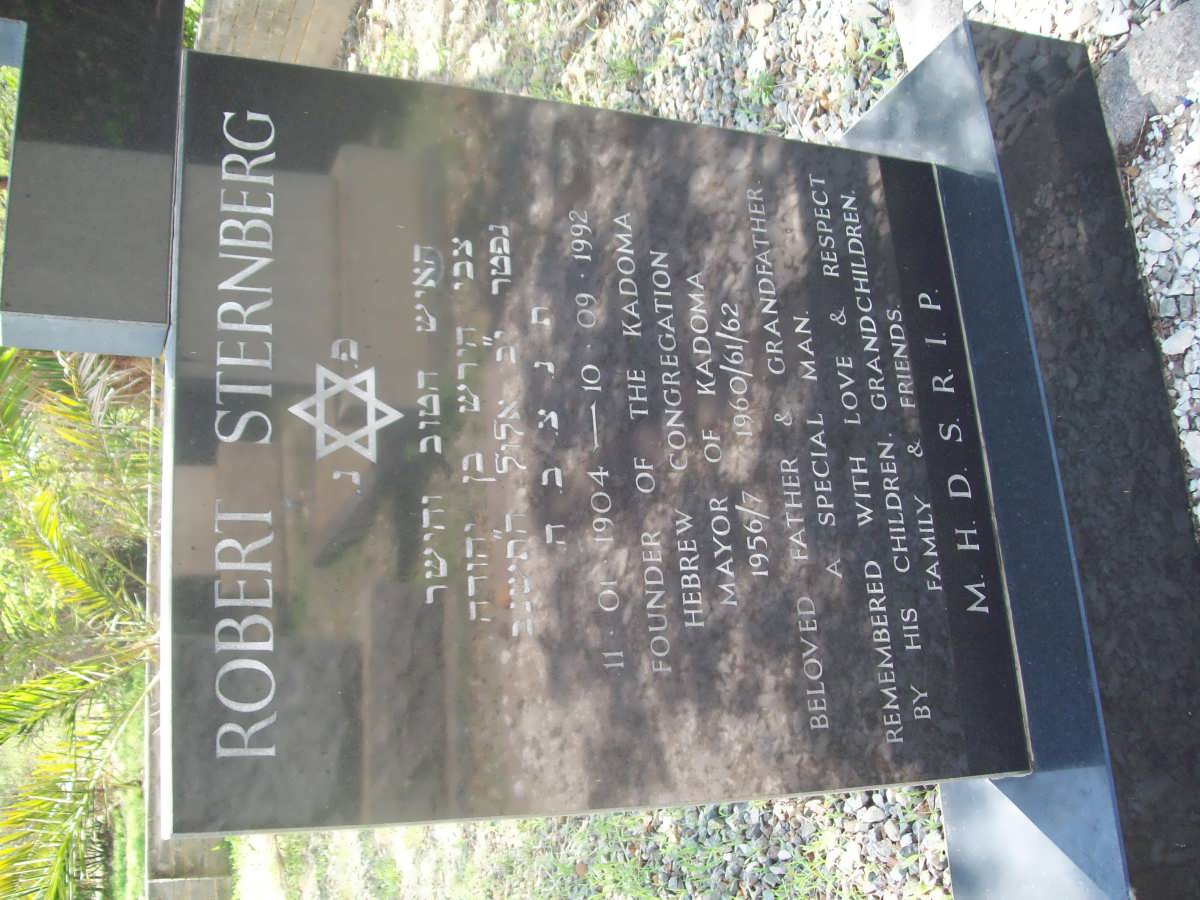 STERNBERG Robert 1904-1992 &amp; Irmgard 1912-1986