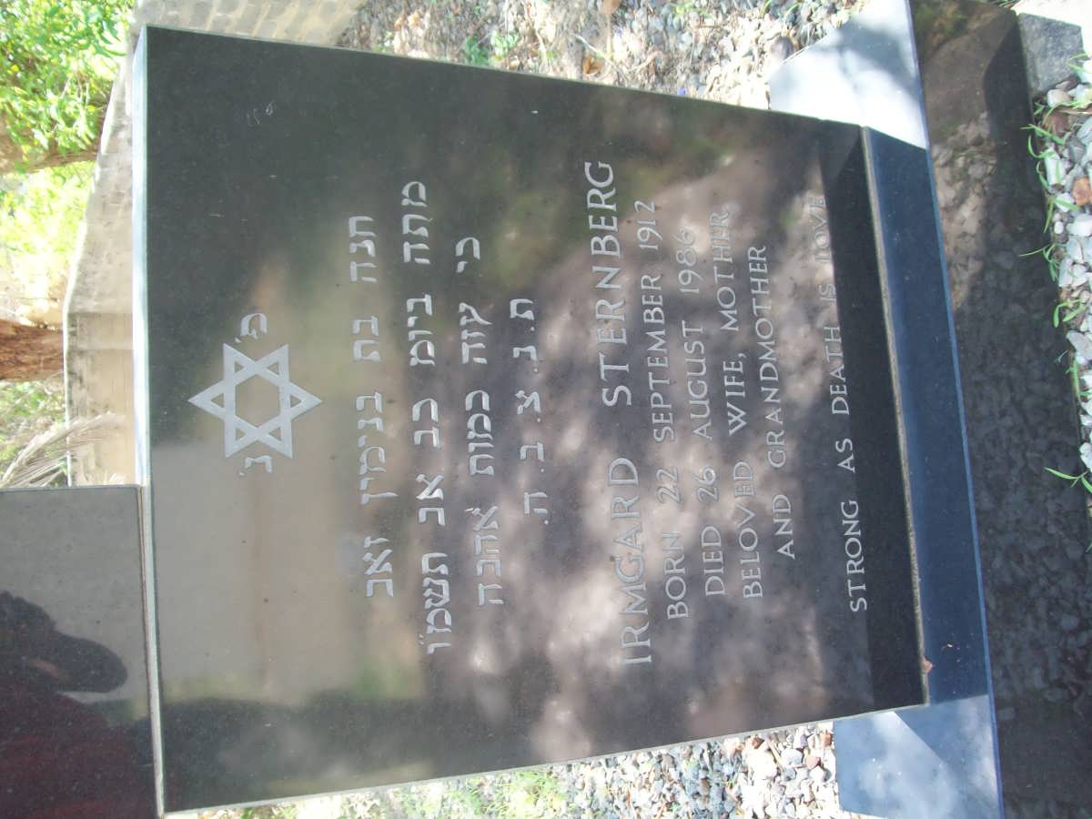STERNBERG Robert 1904-1992 &amp; Irmgard 1912-1986