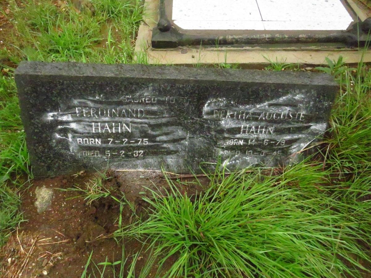 HAHN Ferdinand 1875-1932 & Bertha Auguste 1879-1945 