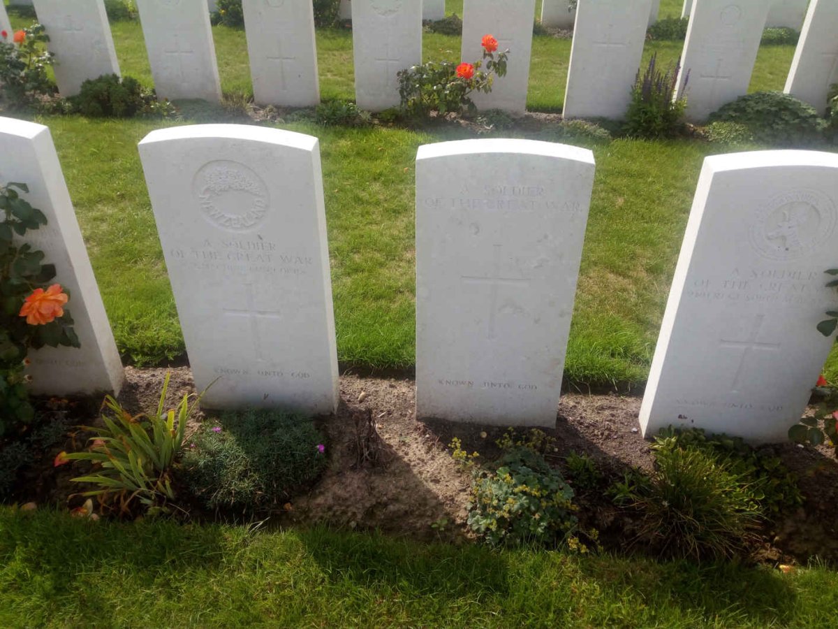 Unknown South African soldiers_2