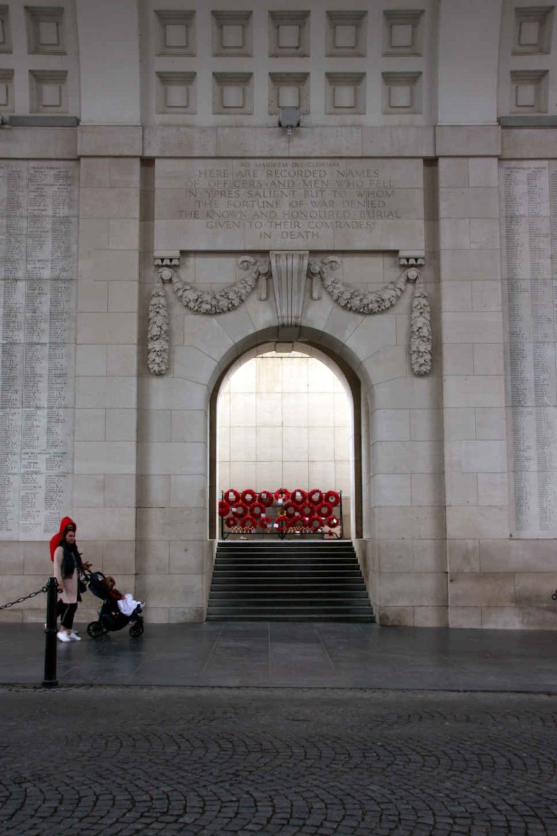 06. Overview Menenpoort - Menin Gate